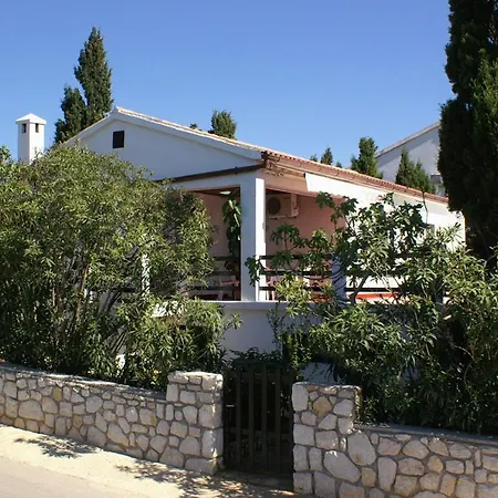 With A Parking Space Mandre, Pag - 4058 Apartamento Kolan